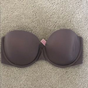 FREE SHIPPING*Victoria’s Secret Strapless Bra